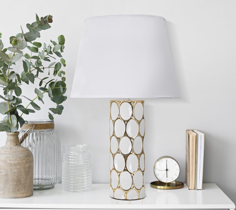 Lampe de table en céramique blanche et dorée ø 34,5x56 cm — vue 3