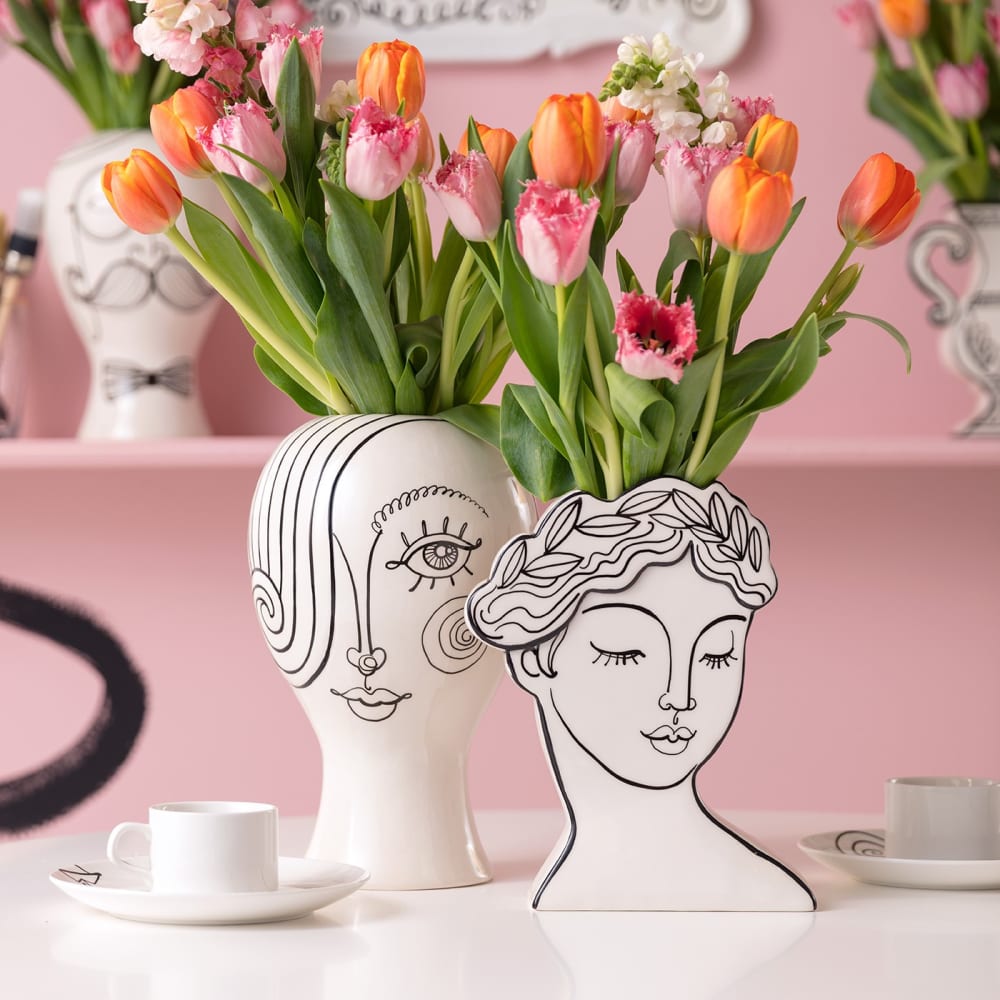 Vase buste femme en céramique noire et blanche - Maisons du Monde