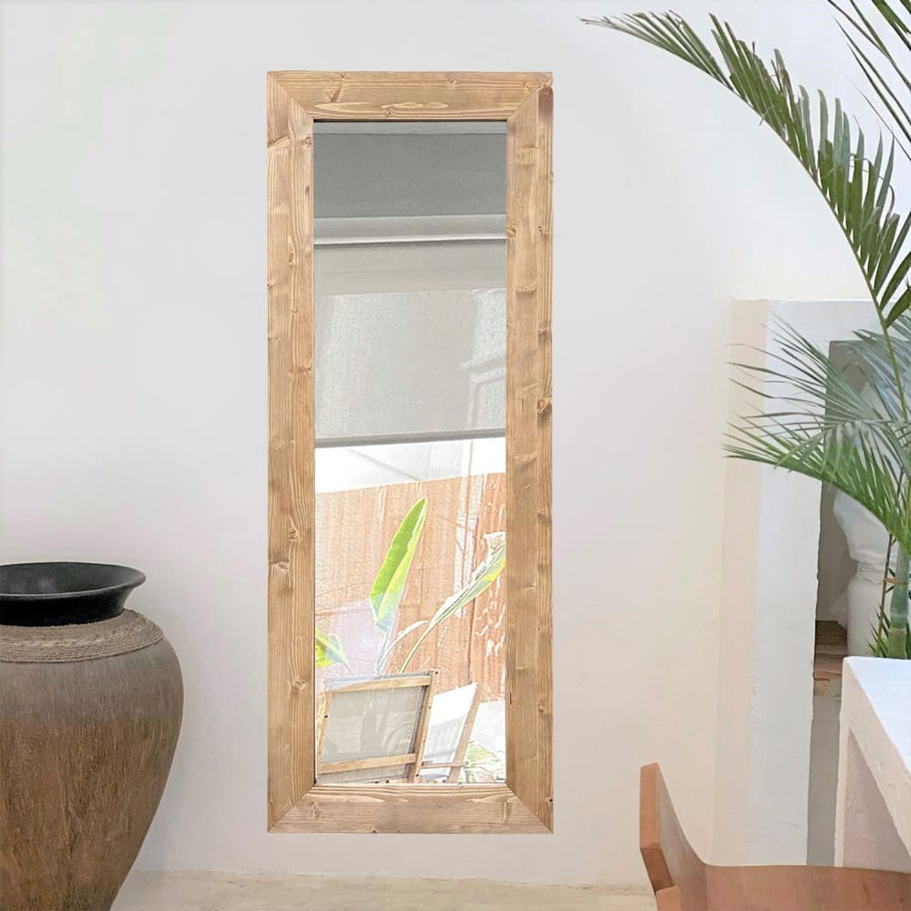 Miroir rectangulaire en bois massif aux tons clairs 154x54cm