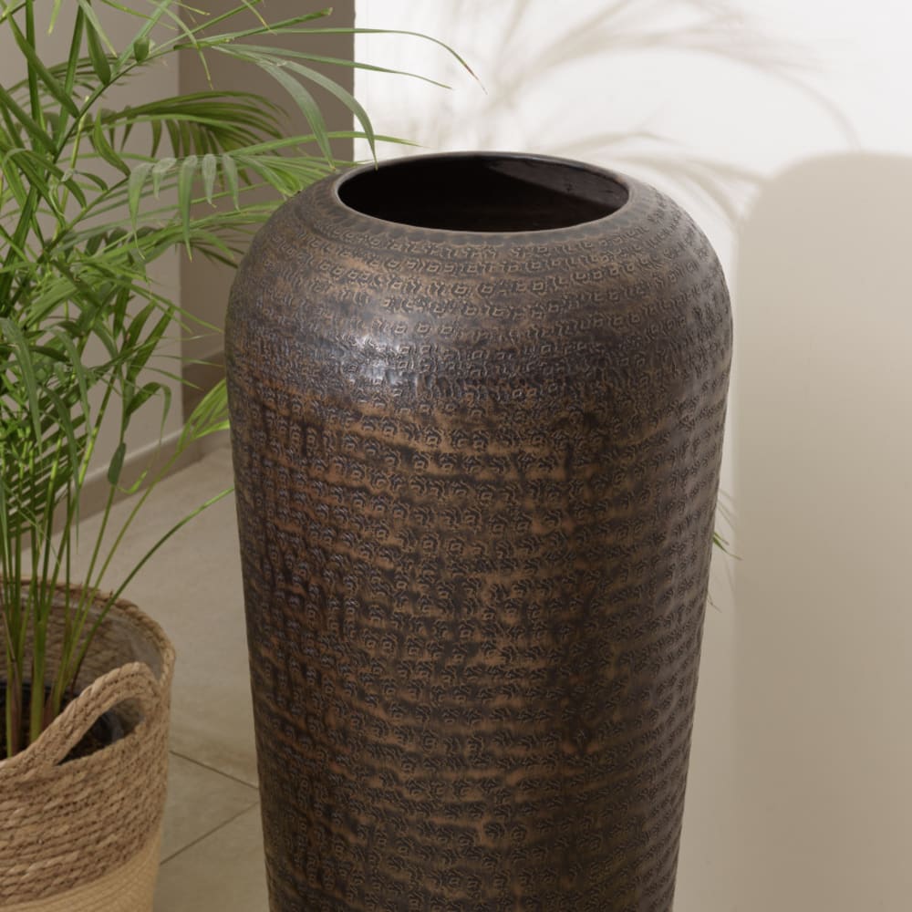 Vase alu couleur cuivre noir antique avec gravures H85cm