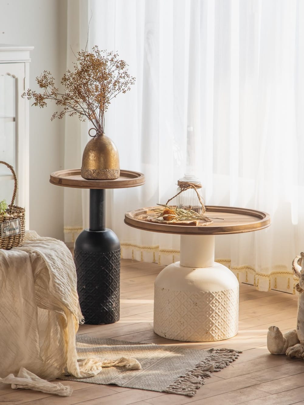 Table basse en bois de pin naturel et acier blanc - Maisons du Monde