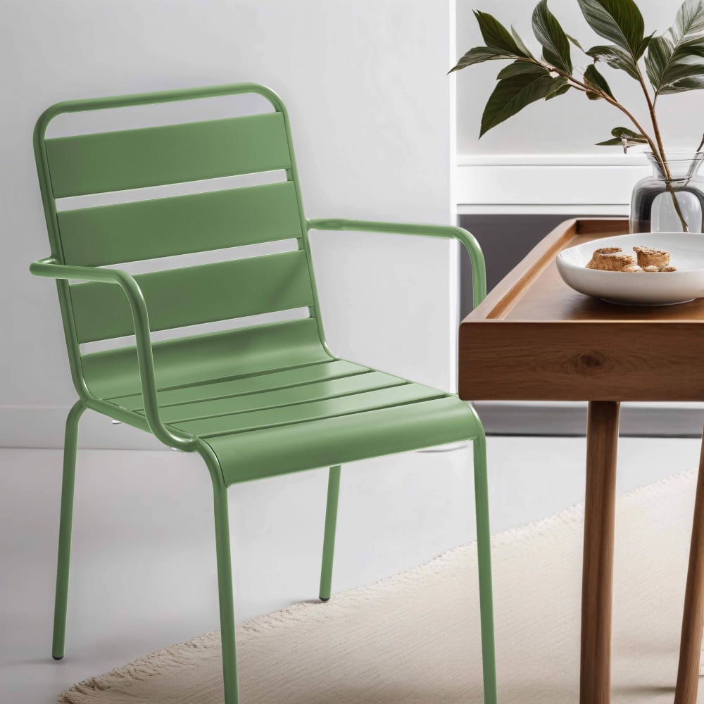 Fauteuil en métal vert cactus - Maisons du Monde