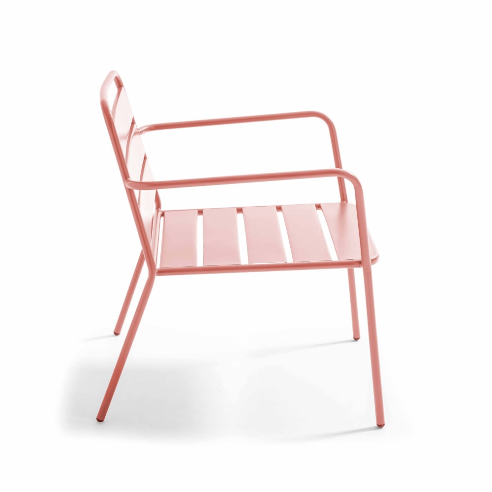 Fauteuil bas de jardin en métal argile