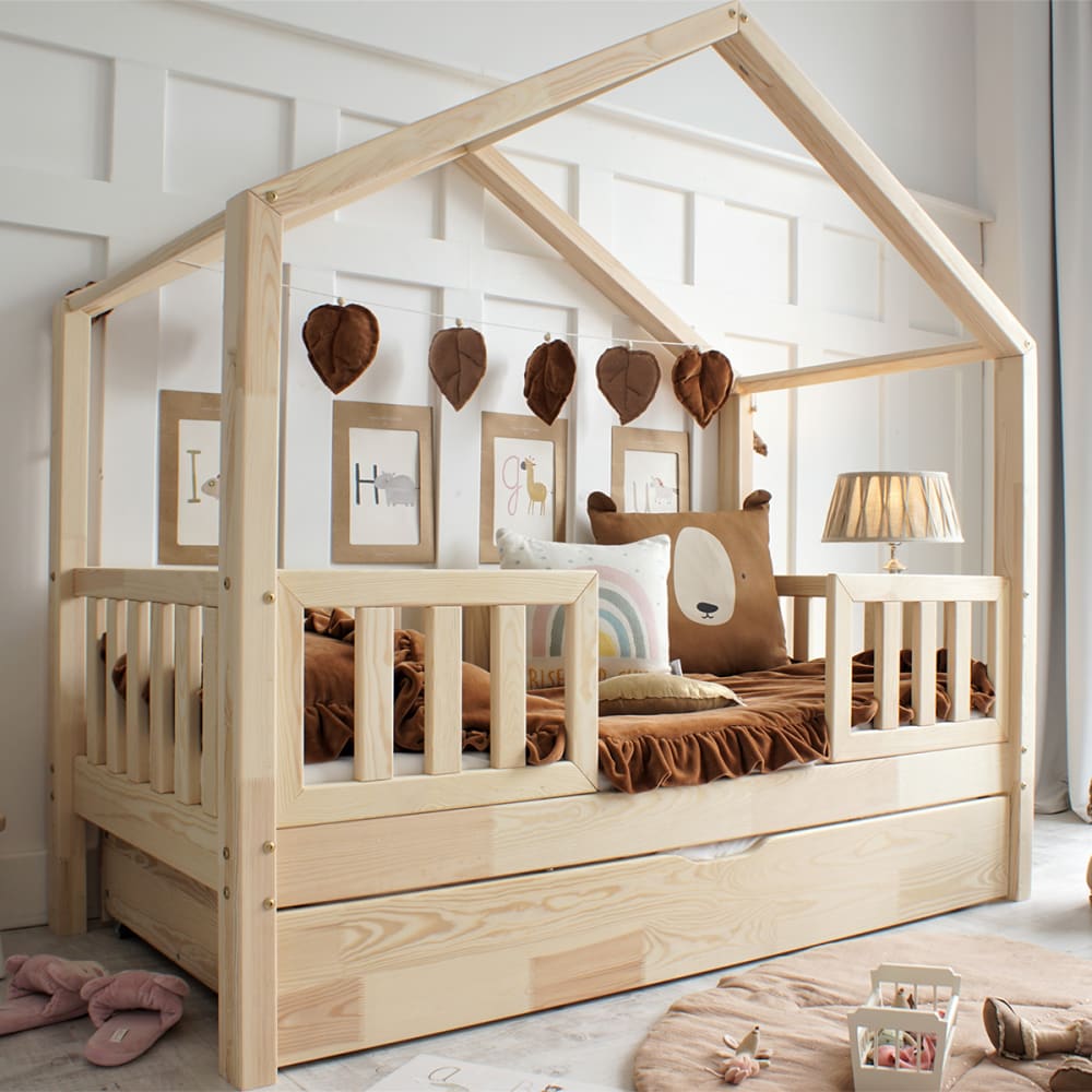 Petits meubles - Lit cabane 90x190 barrières sommier bois marron