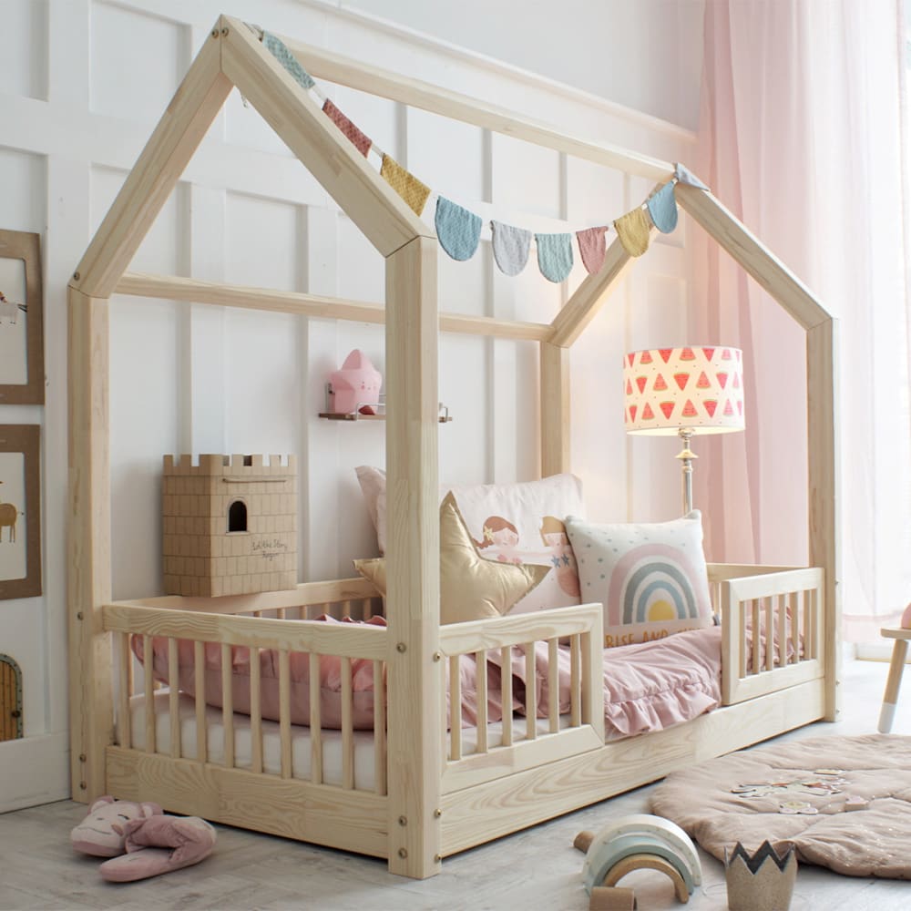 Petits meubles - Lit cabane 90x190 barrières bois marron