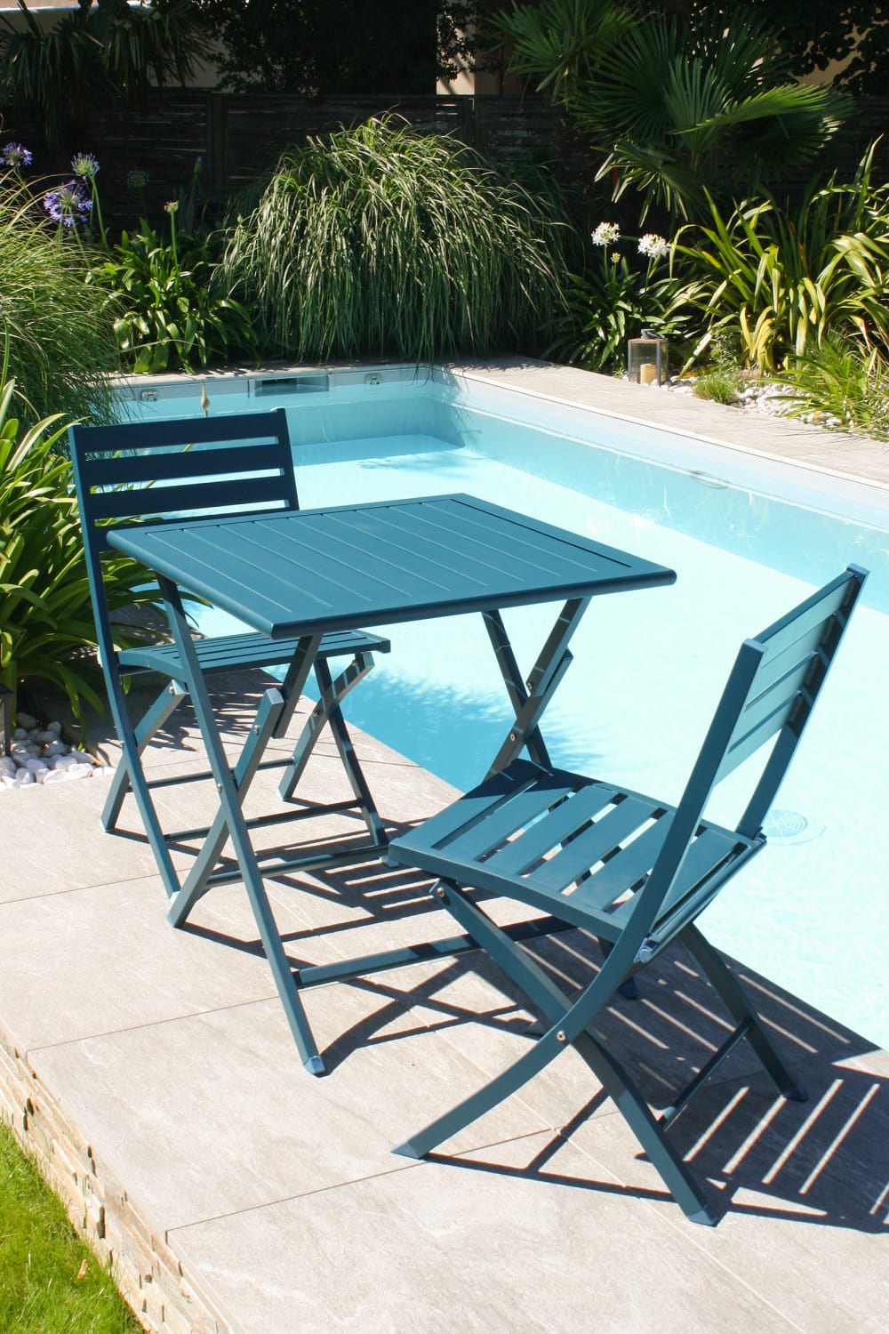 Ensemble repas de jardin 2 carré places en aluminium - Maisons du Monde