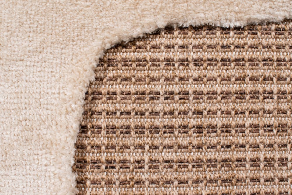 Tapis aspect jute à motif visage en relief - blanc - 160x230 cm — vue 4