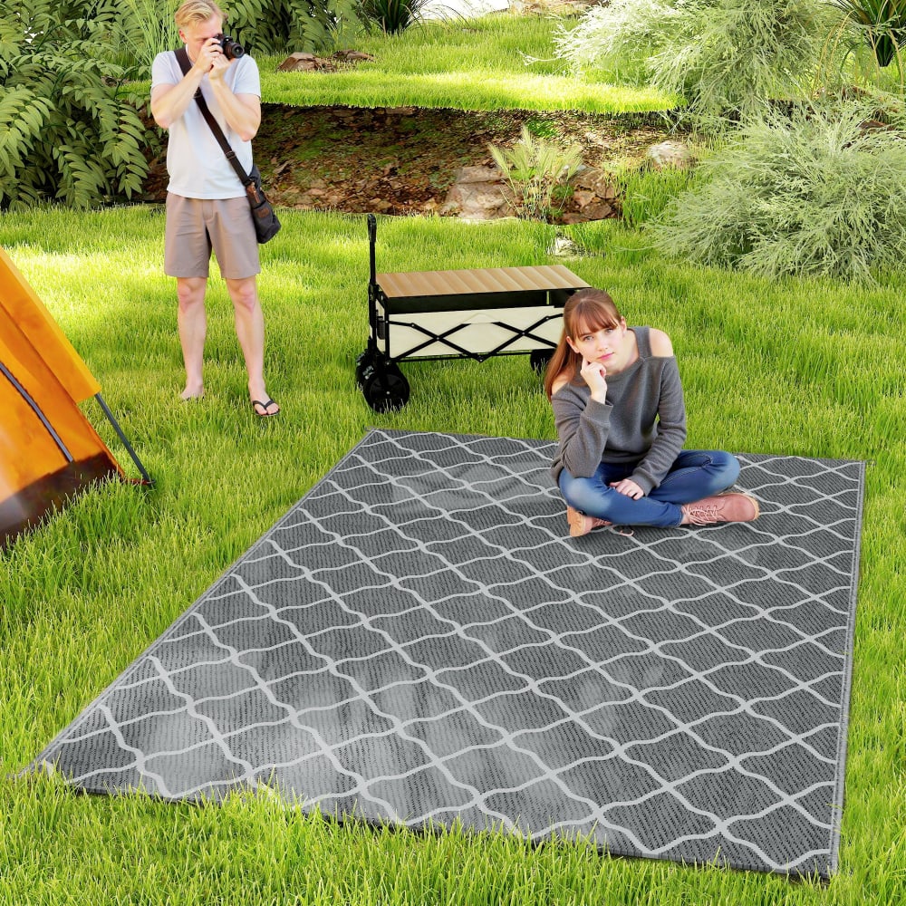 Tapis extérieur style graphique - réversible bicolore - PP gris blanc