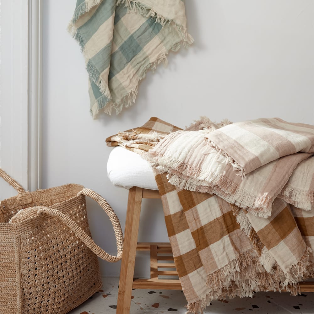 Plaid en gaze de coton bleu 130x170 - Maisons du Monde