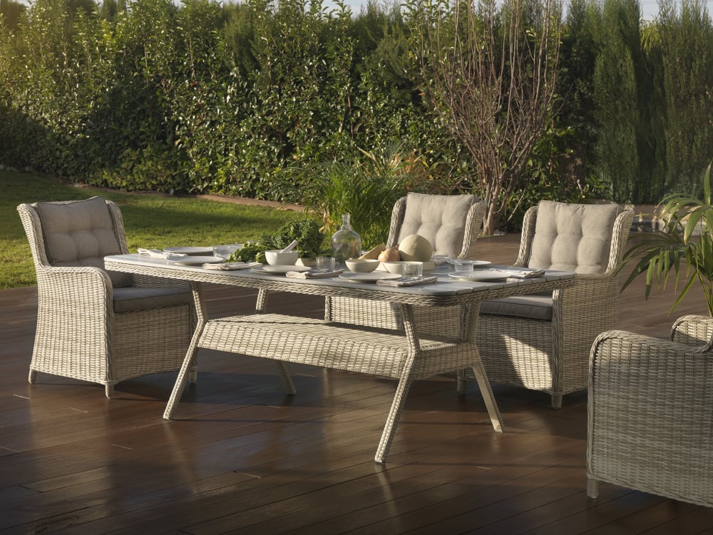 Fauteuil en aluminium et fibre marron clair et coussins marron clair