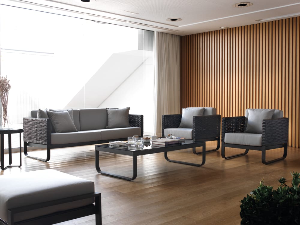 Table basse en aluminium marron avec verre trempé noir  130x73 cm