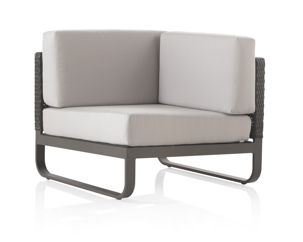 Fauteuil angle en aluminium et fibre marron avec coussins gris