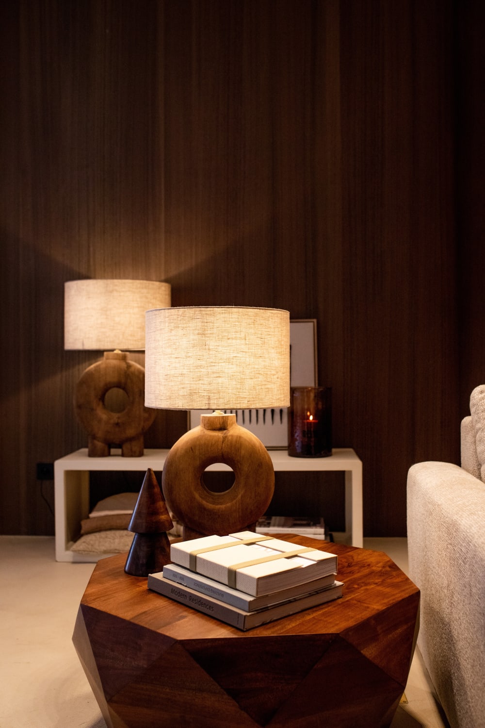 Lampe ronde en bois marron - Maisons du Monde