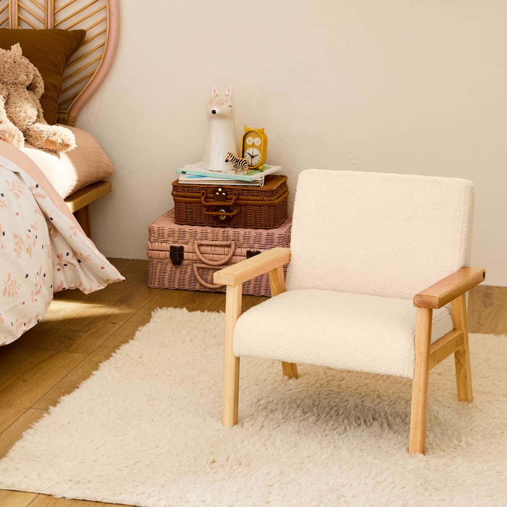 Kindersessel mit Holzbeinen und Bouclé-Bezug - Maisons Du Monde