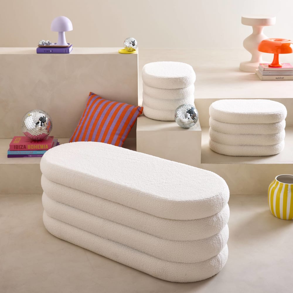 Banc coffre bouclette blanche avec 2 poufs de rangement