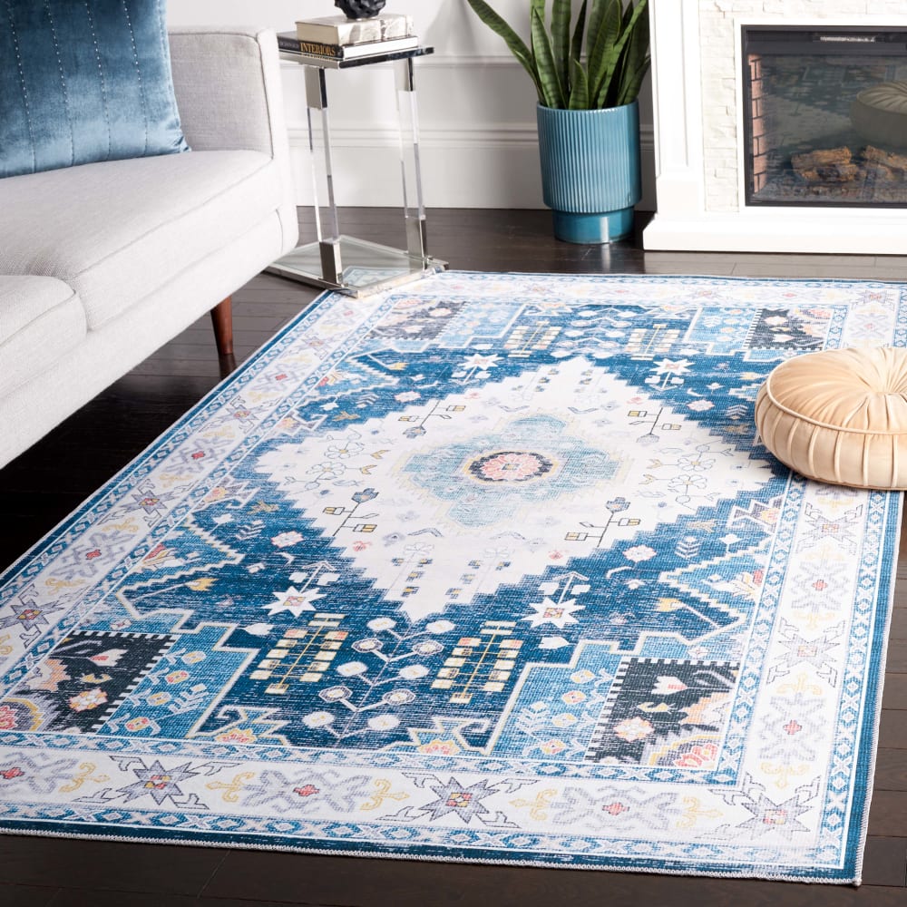 Tapis traditionnel en polyester bleu/blanc, 122 x 183 cm — vue 3