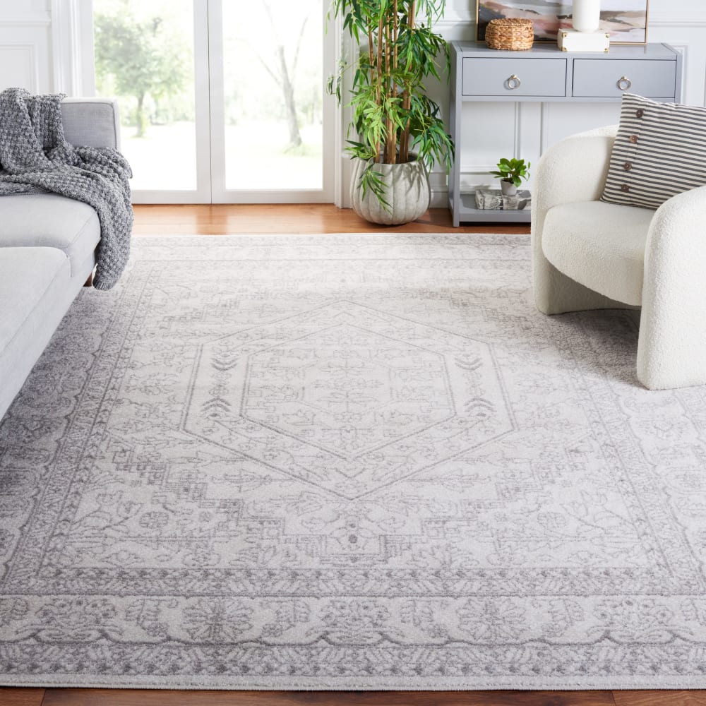 Tapis médaillon en polypropylène blanc/argent, 235 x 305 cm — vue 3