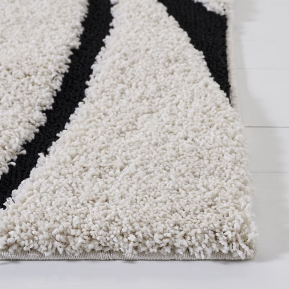 Tapis en polypropylène blanc/noir, 236 x 305 cm — vue 4