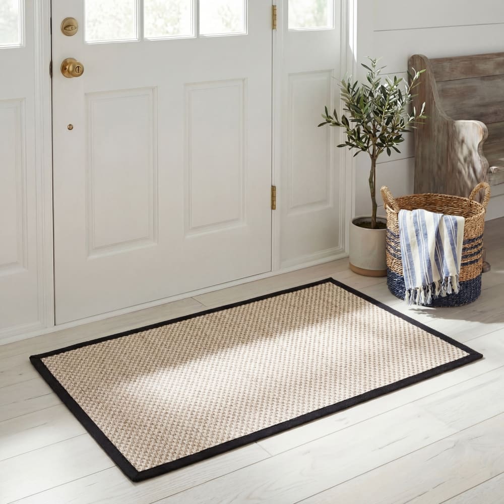 Tapis fibre naturelle en sisal blanc/noir, 76 x 122 cm — vue 3