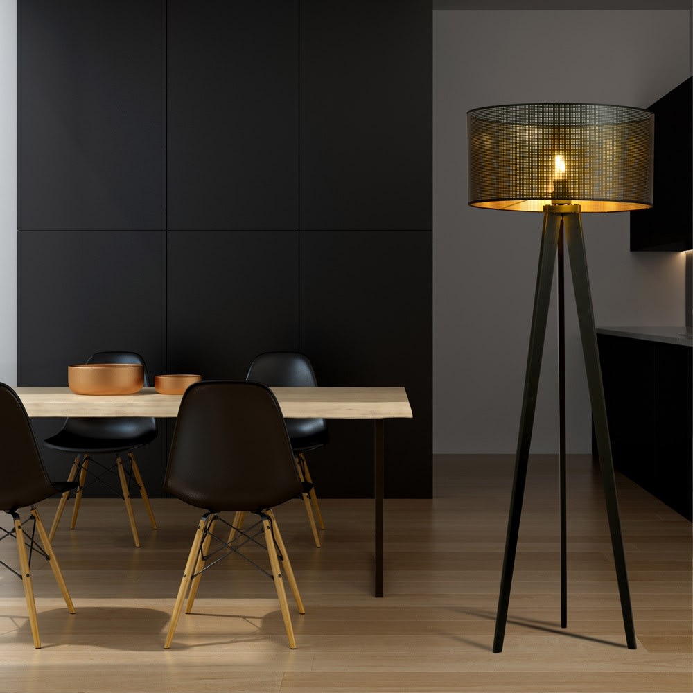 Dreibeinige Stehlampe aus Holz mit schwarzem und goldenem Schirm