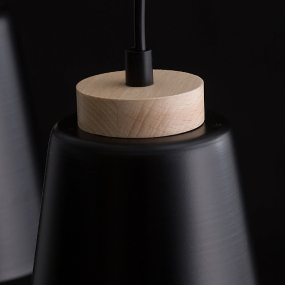 Applique avec abat-jour noir et hauteur réglable - Maisons du Monde
