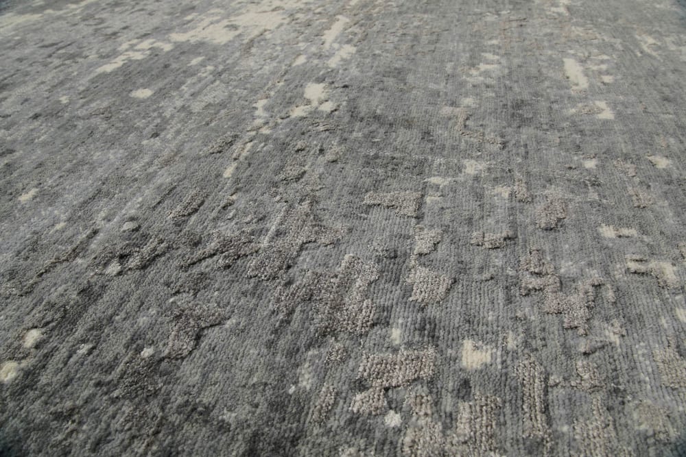 Tapis contemporain pure laine et viscose avec tons de gris 80x150 — vue 4