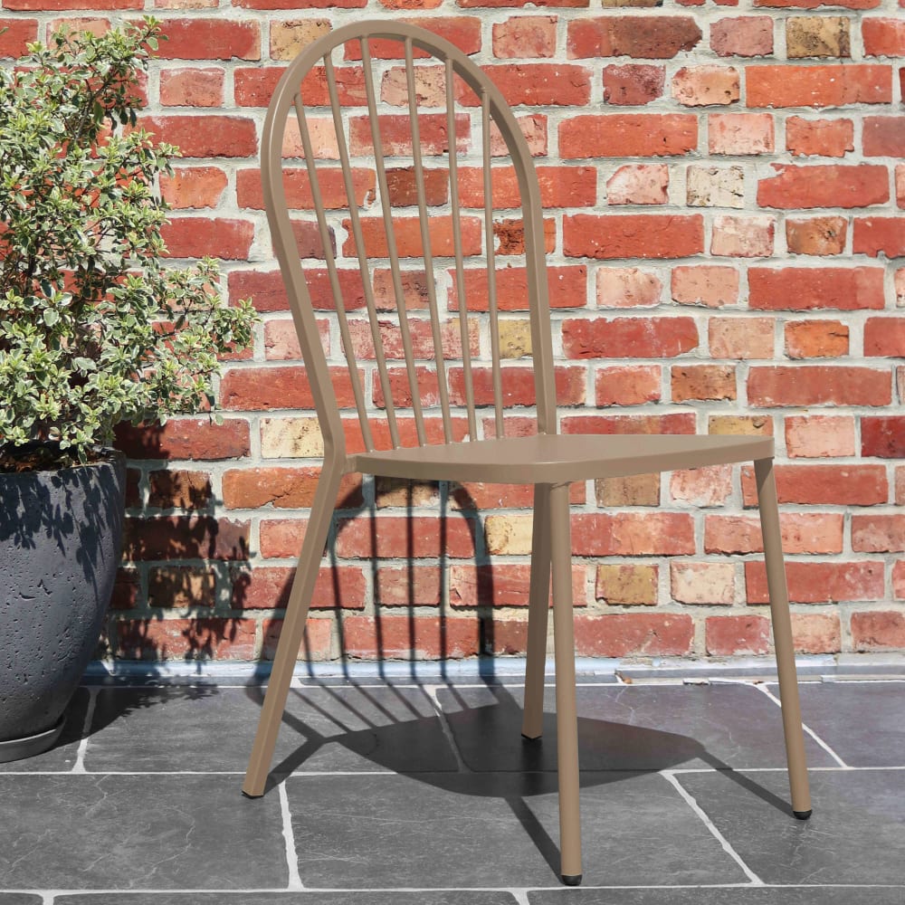 Chaise bistrot en métal taupe