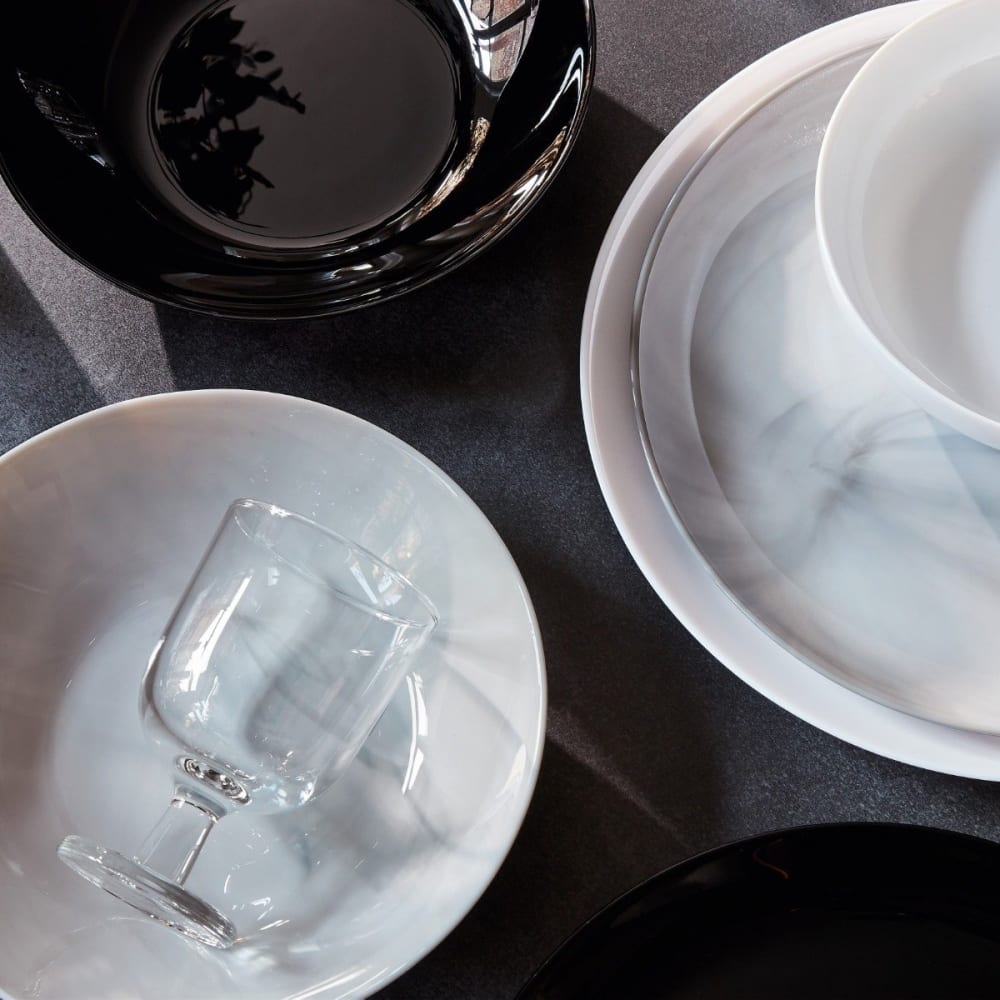 Service de table 18 pièces effet marbre et noir - Maisons du Monde