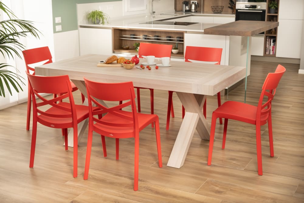 Lot de 4 chaises empilables en polypropylène fibre de verre rouge