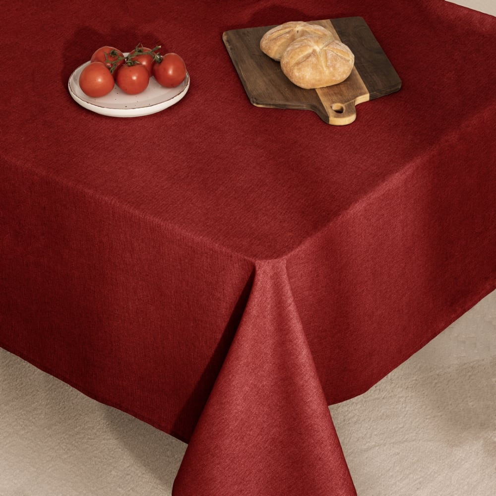 Nappe unie toucher tissu et traitement antitache Rouge 140x240 cm - Maisons du Monde
