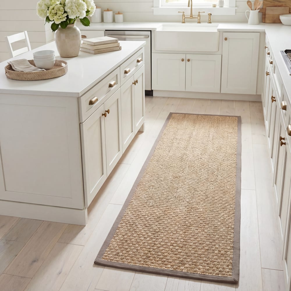 Tapis fibre naturelle en herbiers marins beige/gris, 76 x 244 cm — vue 4
