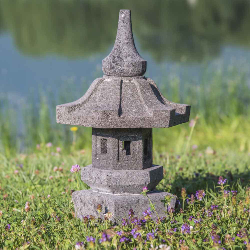 Lampe de jardin japonais en pierre de lave 50cm — vue 3