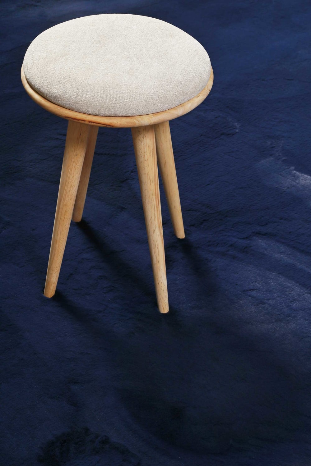 Tapis effet peau de lapin doux tufté bleu pour salon, chambre 200 rd.