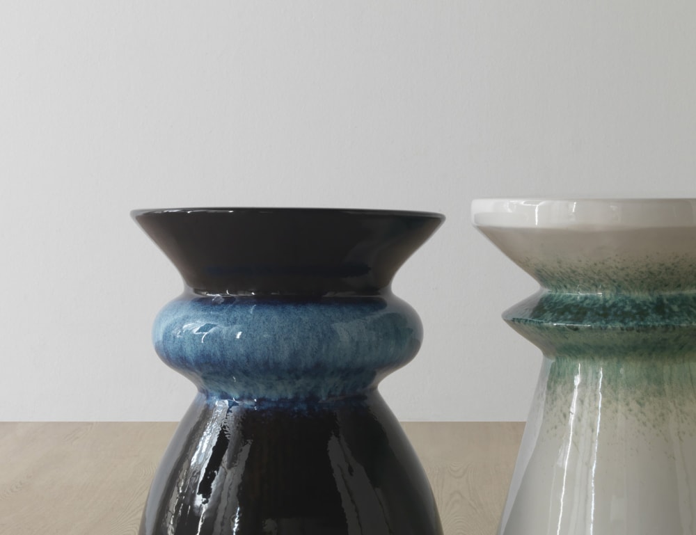 Tabouret en céramique bleu marine