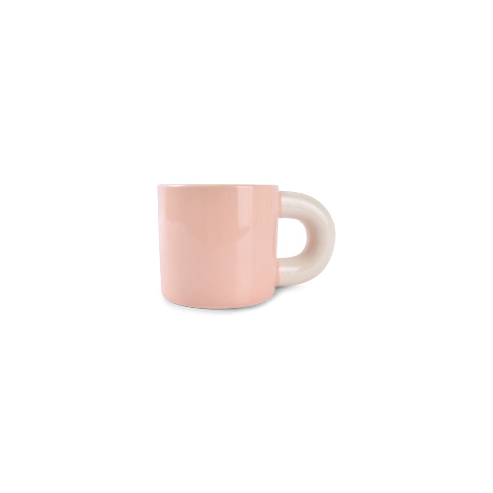 Tasse rose en porcelaine