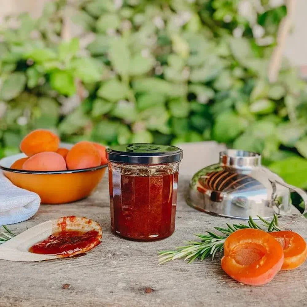 Lot de 12 pots à confiture en verre 324 mL avec couvercles noir - Maisons du Monde