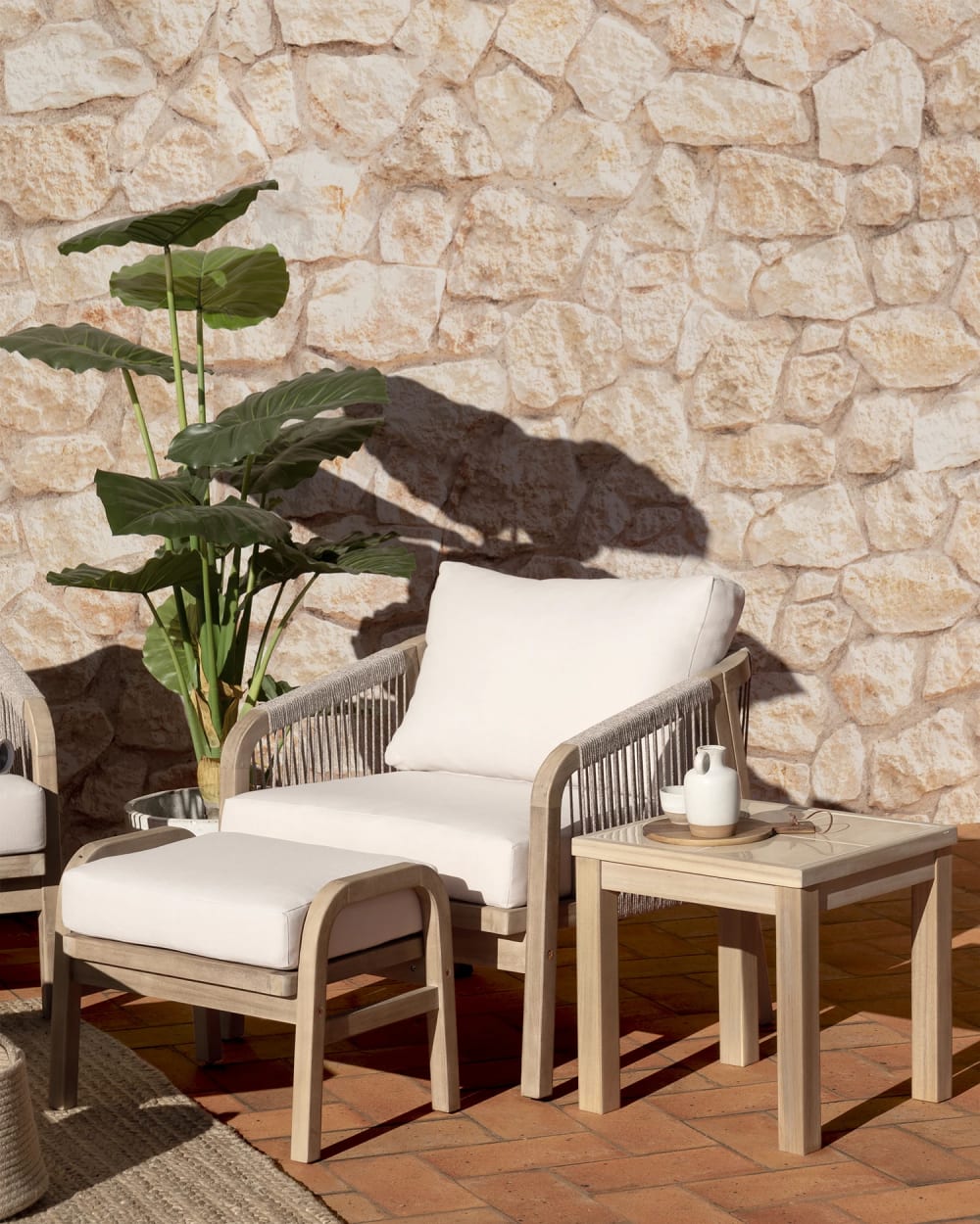 Set de 2 fauteuils de jardin avec 2 repose-pieds bois et corde beige - Maisons du Monde