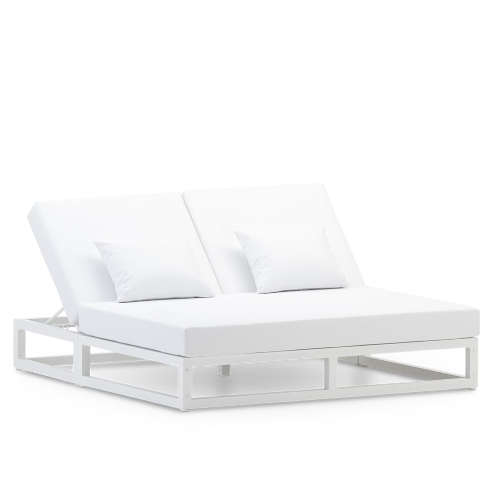 Lit balinais double blancs avec coussins blancs