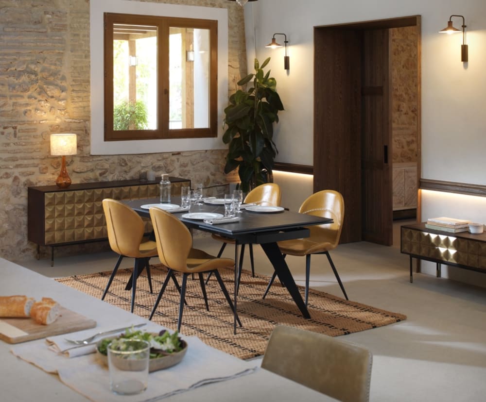 Meuble TV 4 portes en manguier massif avec façade en laiton doré - Maisons du Monde