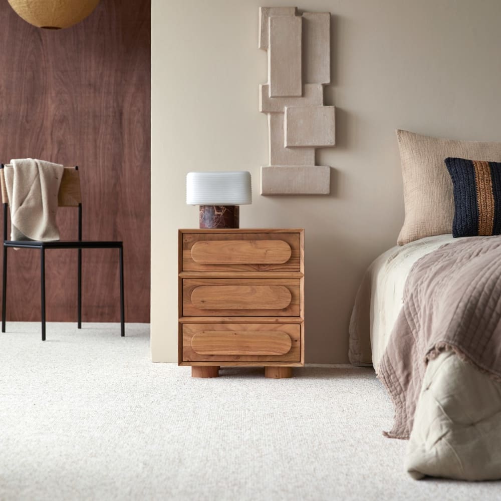 Tikamoon Nachttisch aus massivem Akazienholz 3 Schubladen style exotic Beige
