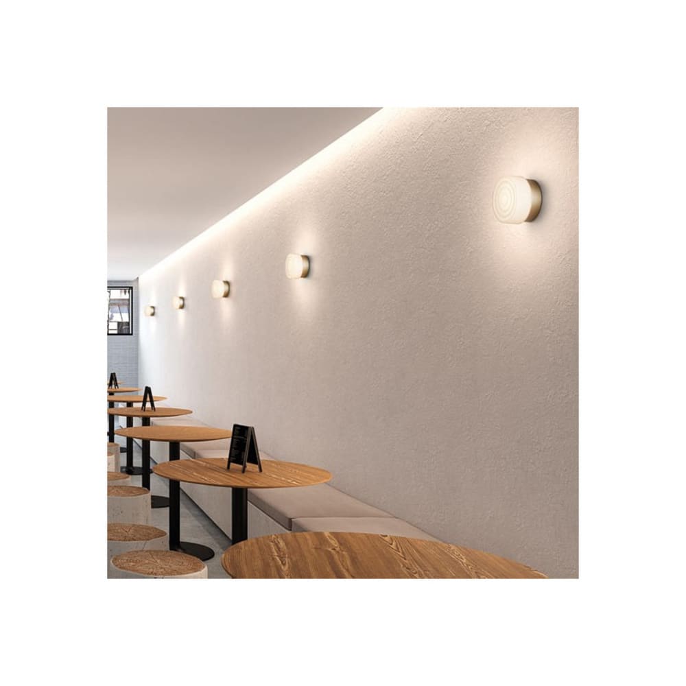 Petite applique led laiton et verre blanc — vue 4