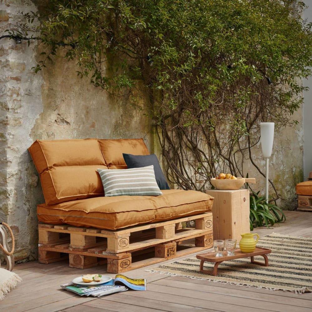 Dossier coussin palette en polyester curry 60 x 50 cm - Maisons du Monde