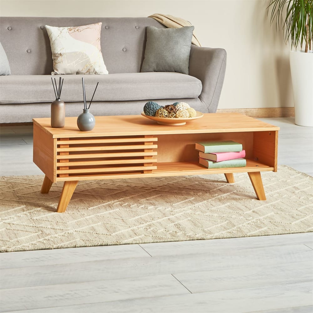 Table basse porte coulissante en bois massif, effet antique - Maisons du Monde