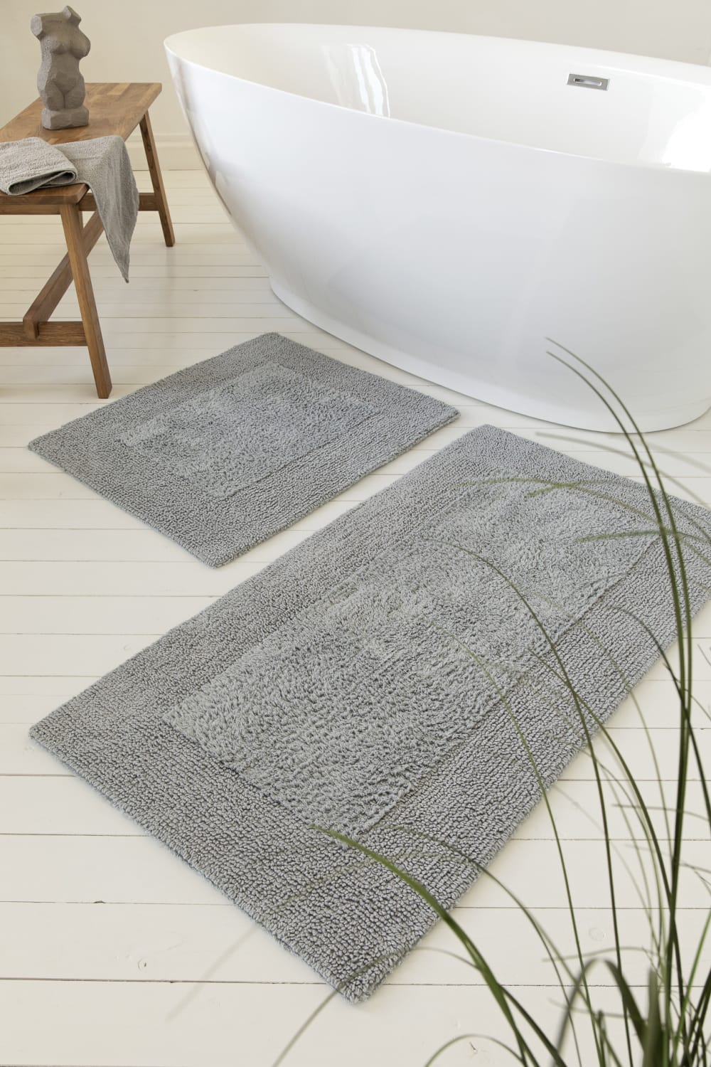 Tapis de bain doux gris uni 60x100 - Maisons du Monde