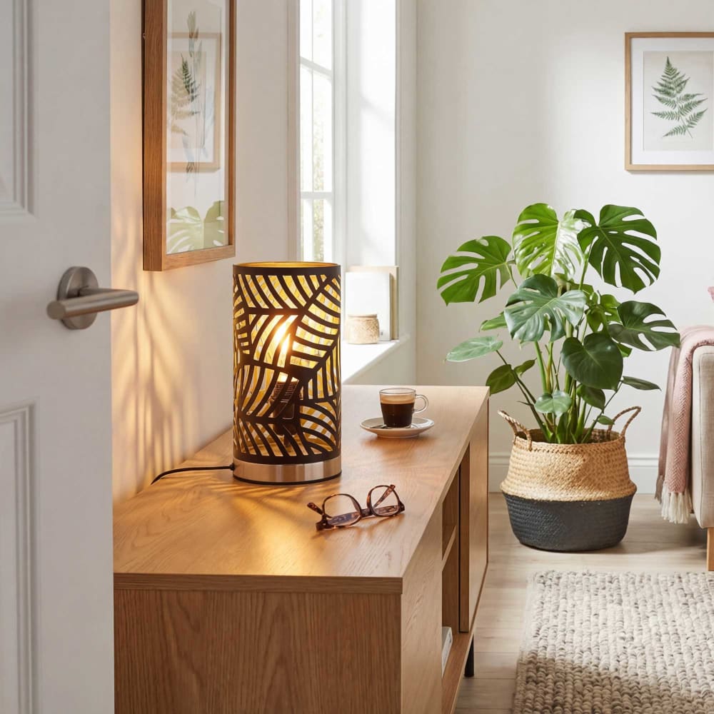 Lampe en métal extérieur noir et intérieur doré, base chromée - Maisons du Monde