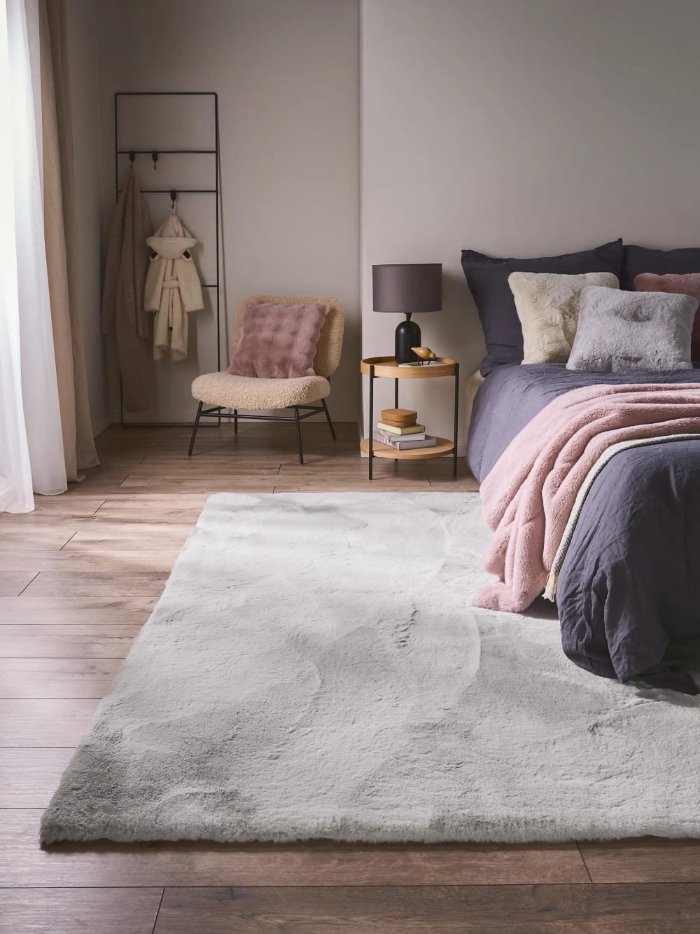 Tapis de fausse fourrure gris 120x170 — vue 3