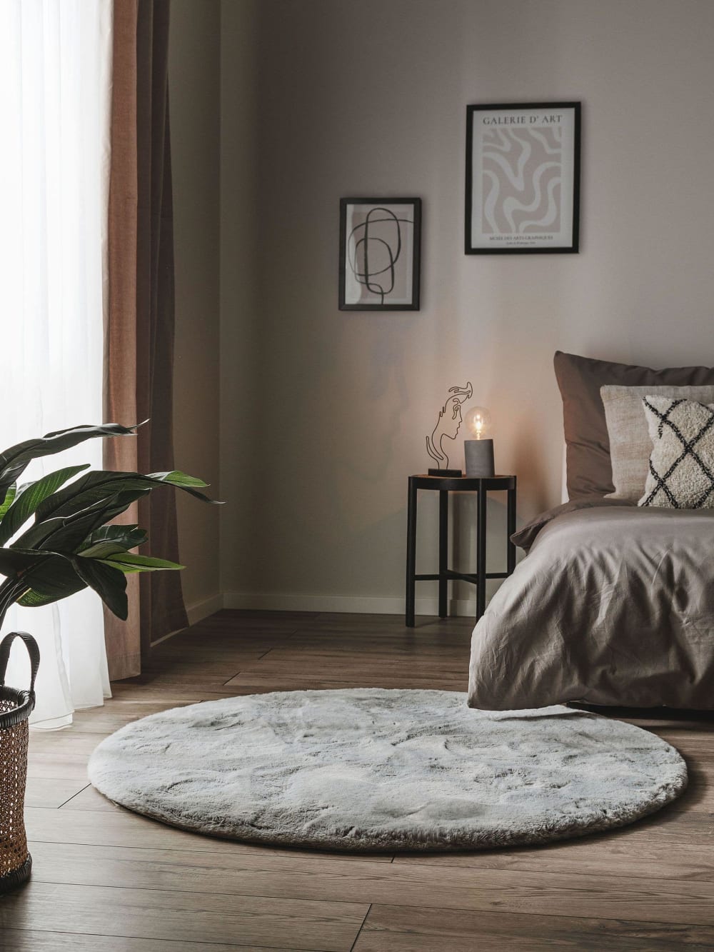 Tapis de fausse fourrure gris D 180 rond