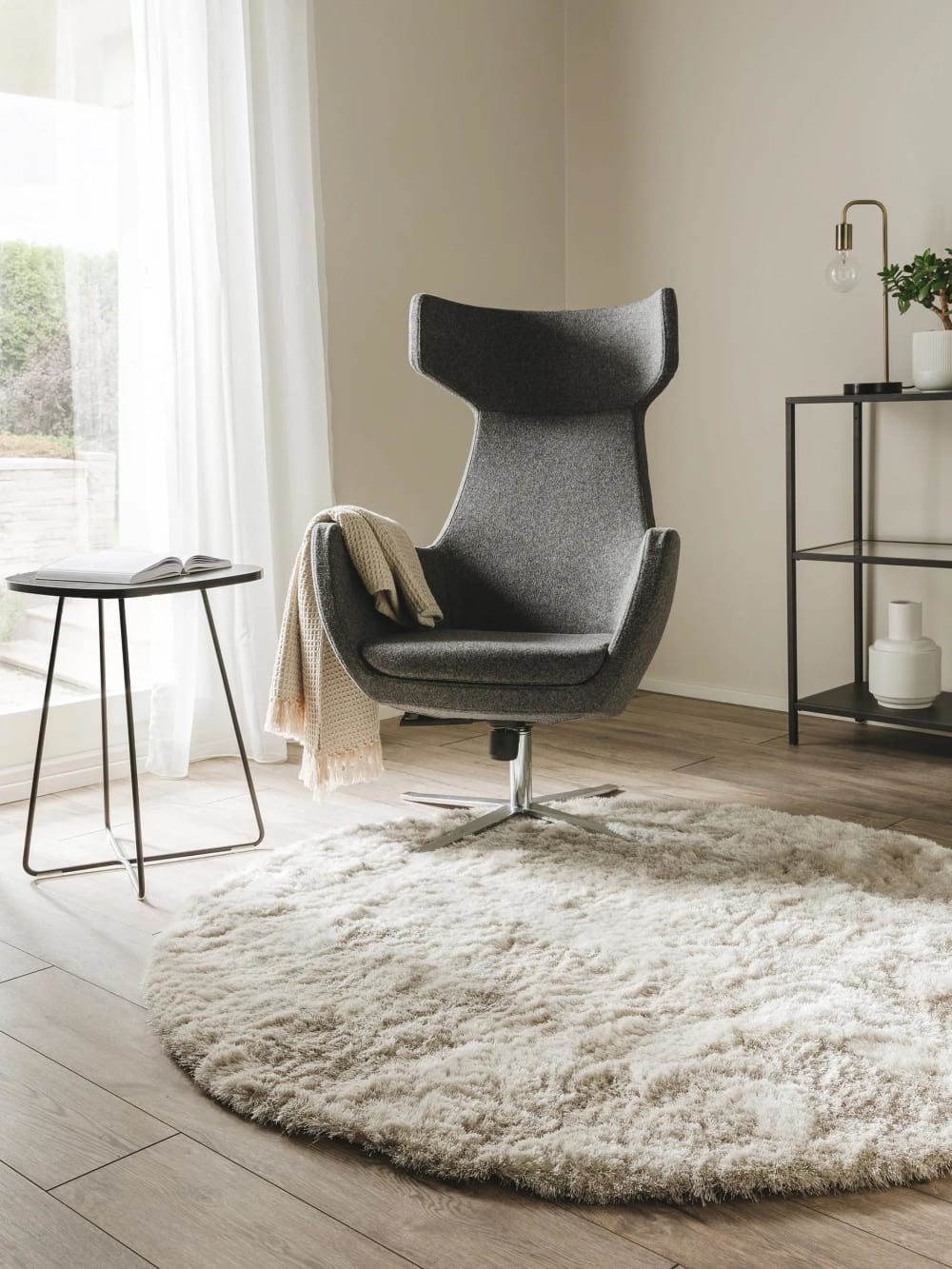 Tapis à poils longs beige D 160 rond