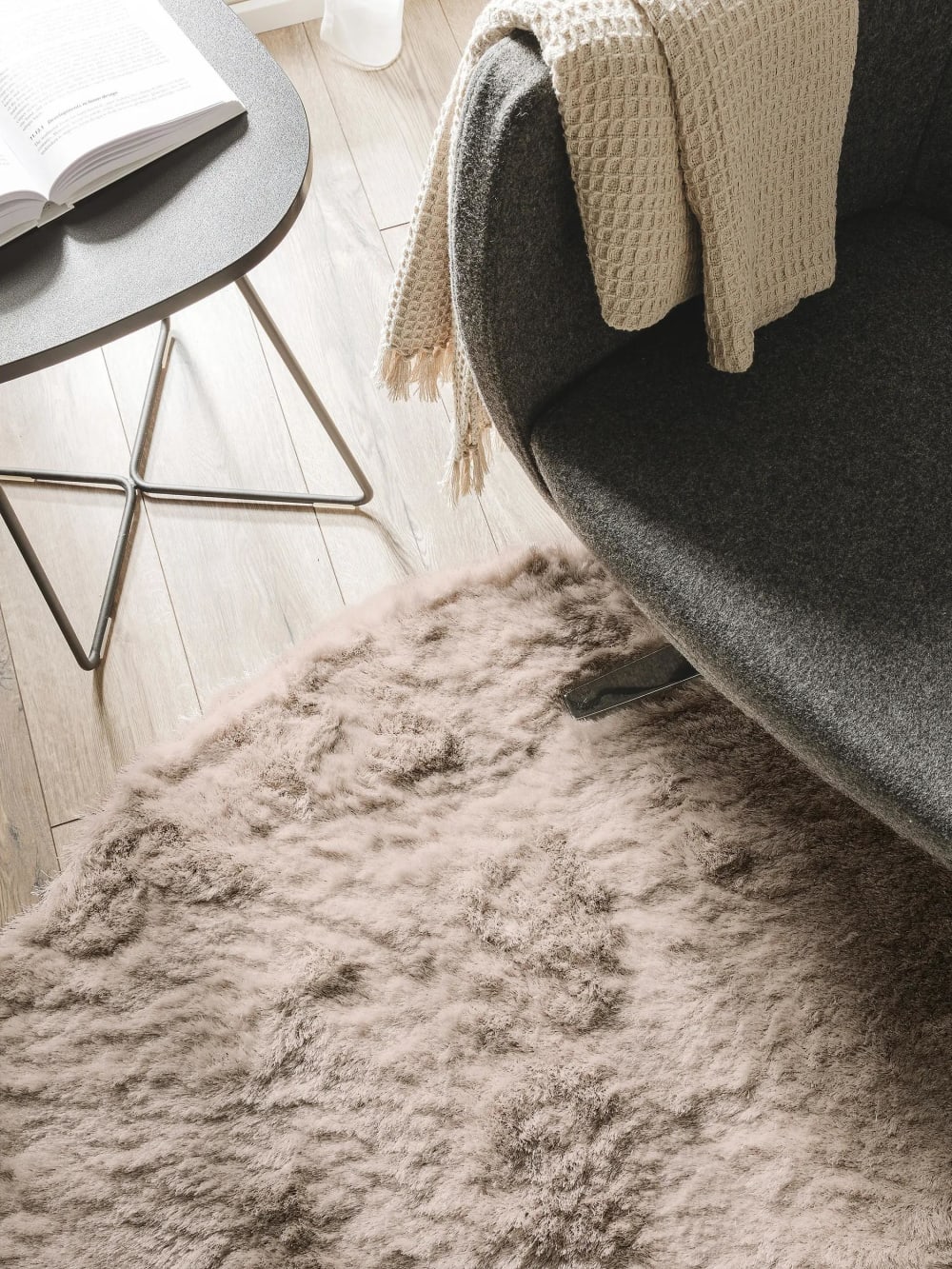 Tapis à poils longs beige D 160 rond — vue 4