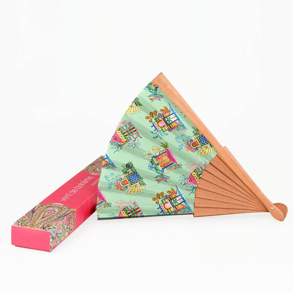 Eventail bois de merisier motif temples tamouls lagon - Maisons du Monde